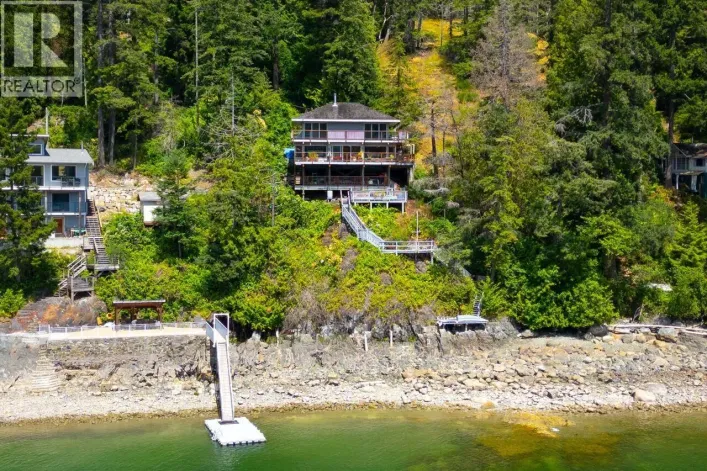 345 DAVID ROAD, Bowen Island