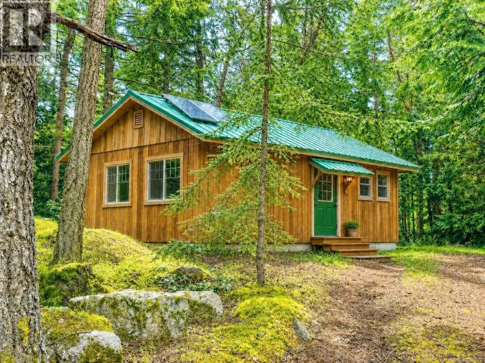 345 Evergreen Lane, Sidney Island