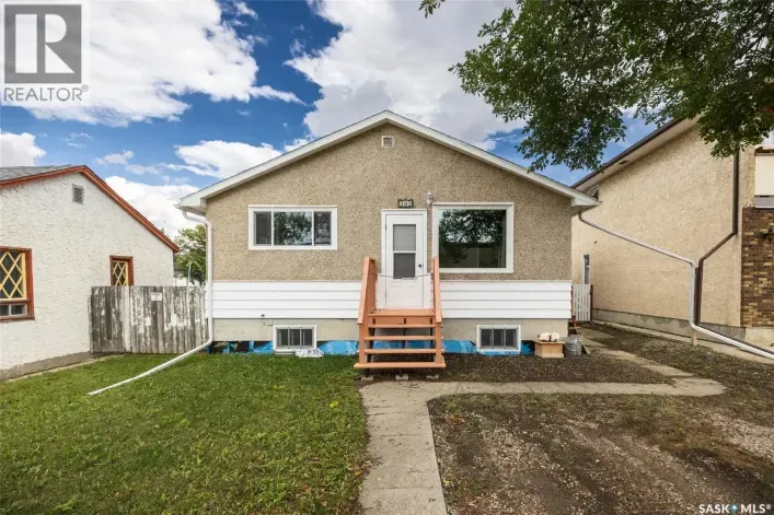 House for sale: 345 MCINTYRE STREET, Regina