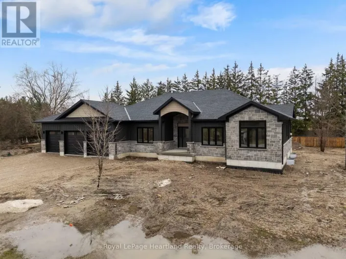 345 TURNBERRY STREET, North Huron