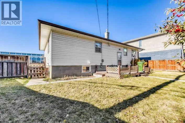 3452 37 Street SW, Calgary