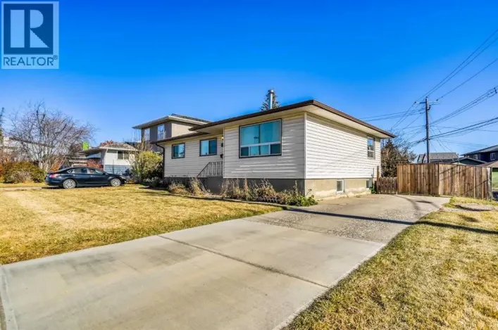 3452 37 Street SW, Calgary