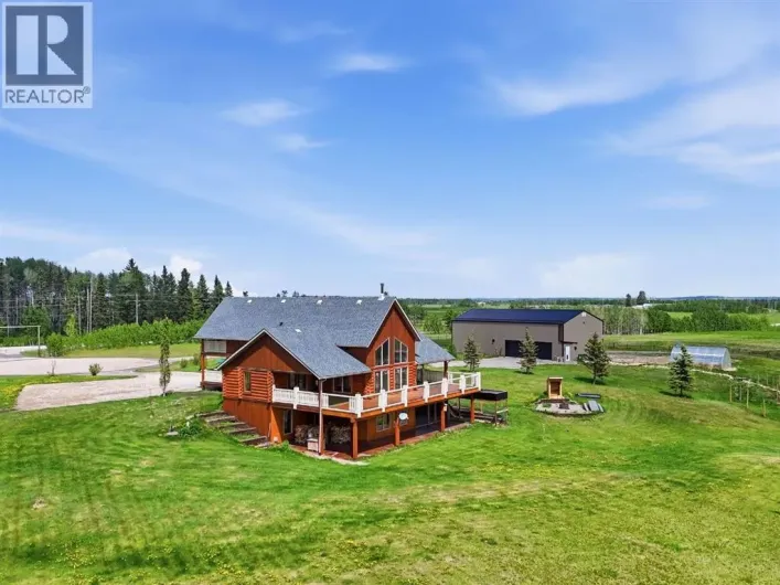 3-4535 Township Road 320, Rural Mountain View County