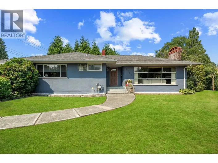 3455 HIGHLAND BOULEVARD, North Vancouver