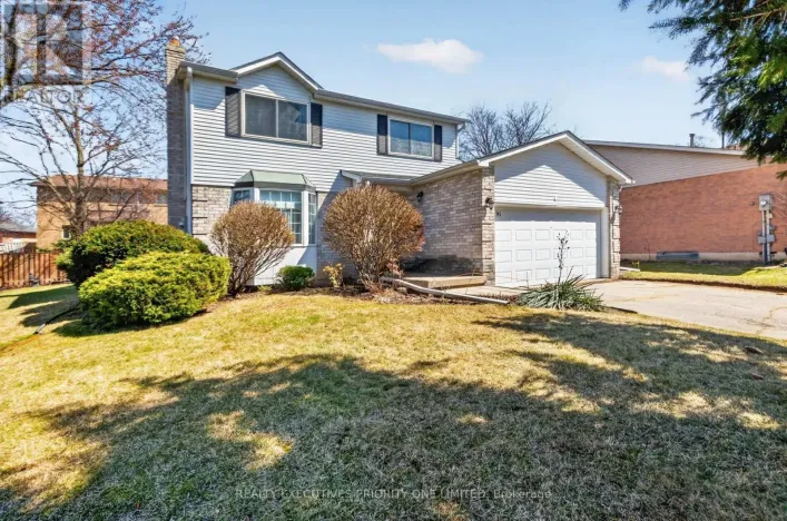 346 DARLINGTON CRESCENT, Newmarket