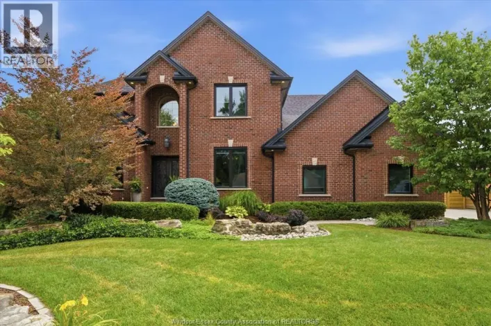 3460 HUNTINGTON AVENUE, Windsor