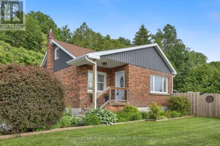 3461 BURNHAM STREET N, Hamilton Township