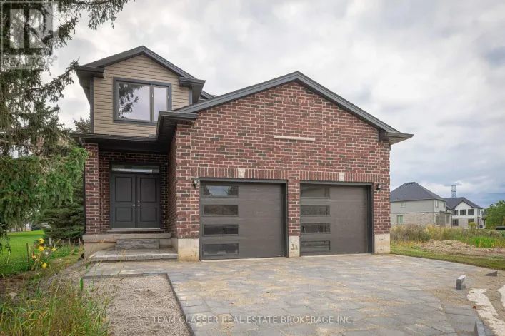 3465 ORIOLE CIRCLE E, London South