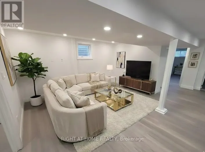 347 BOISDALE AVENUE, Richmond Hill