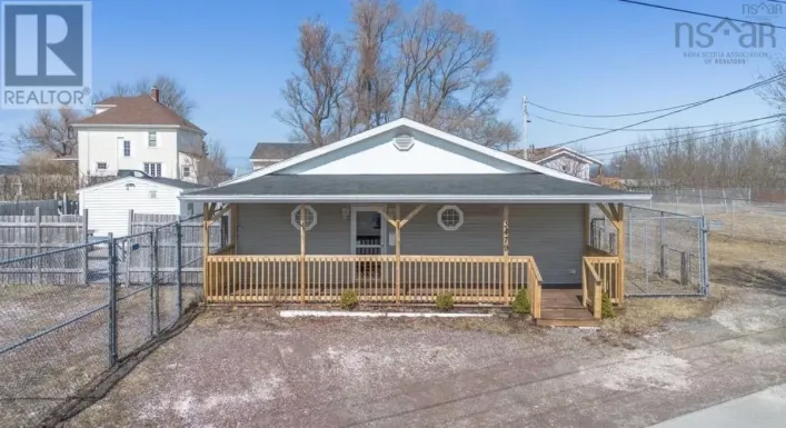 3479 Plummer Avenue, New Waterford