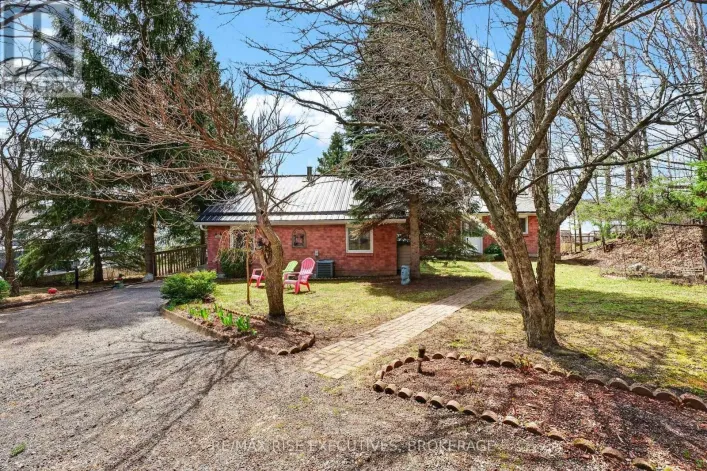 3481 BUCK POINT LANE, Frontenac