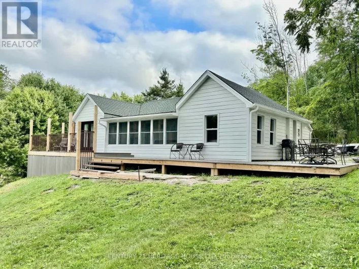 3490 WANEETA DRIVE, Malahide