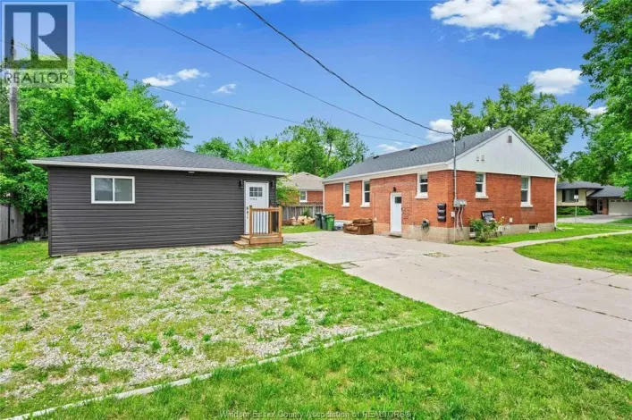 3495 LONGFELLOW AVENUE, Windsor