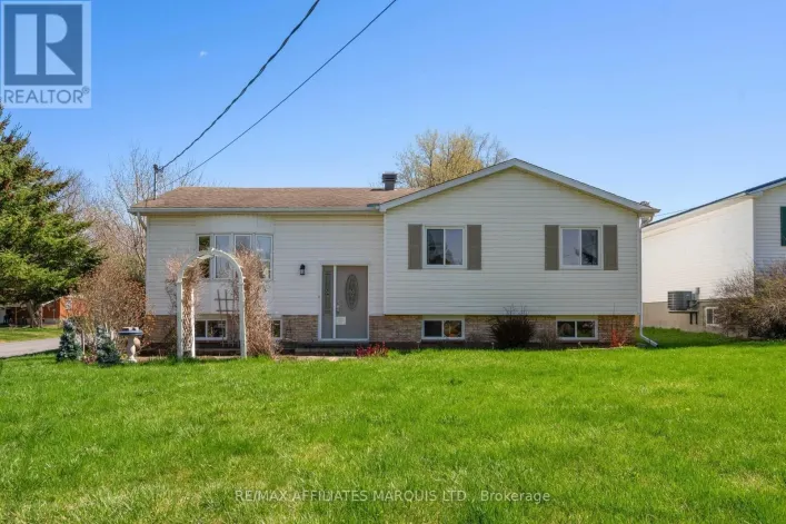 3497 BRUCE STREET, South Stormont