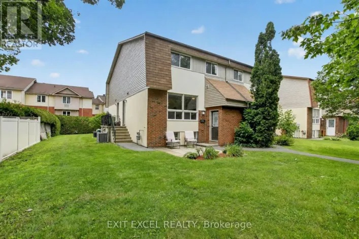 34A FORESTER CRESCENT, Ottawa