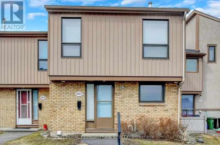 35 - 2027 STONEHENGE CRESCENT, Ottawa