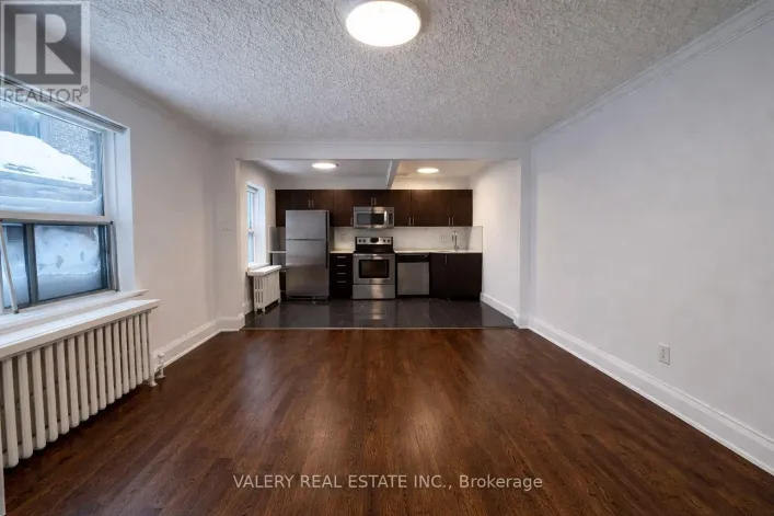 35 - 2404 QUEEN STREET E, Toronto