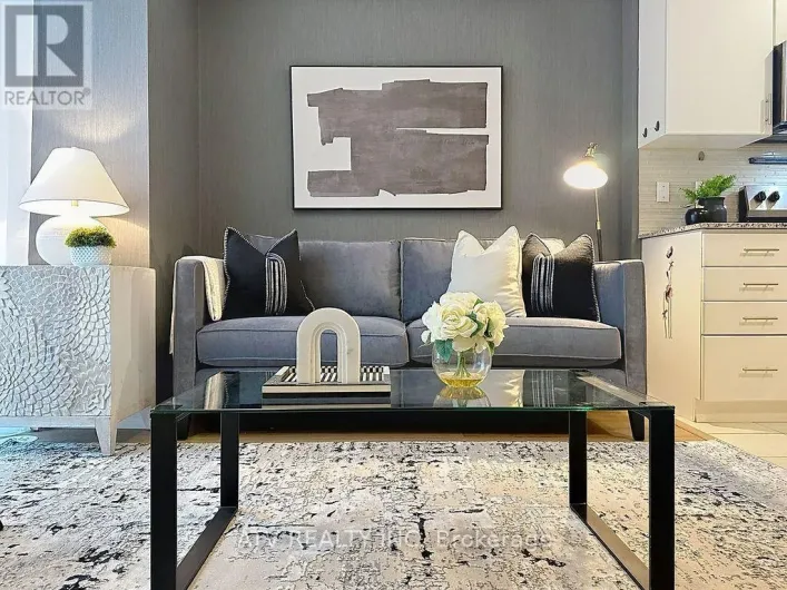 35 - 26 FIELDWAY ROAD, Toronto