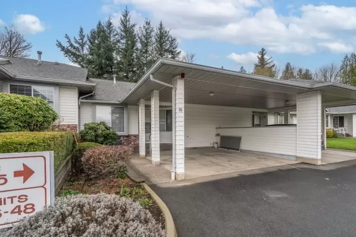 35 3055 TRAFALGAR STREET, Abbotsford