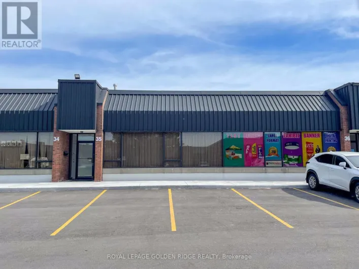 35 - 330 ESNA PARK DRIVE, Markham