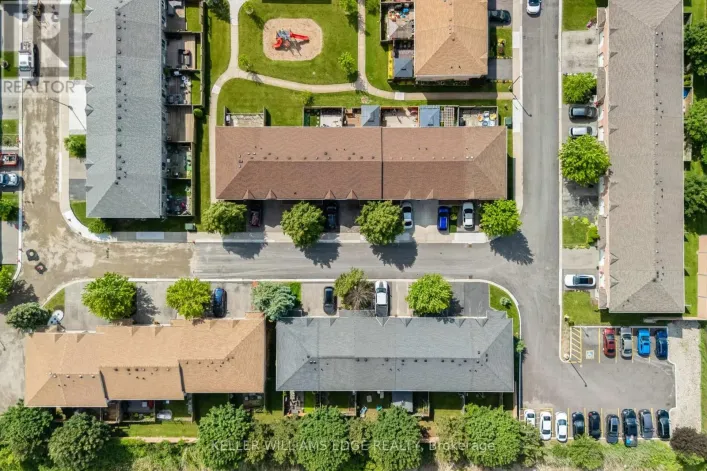 35 - 39 PINEWOODS DRIVE, Hamilton