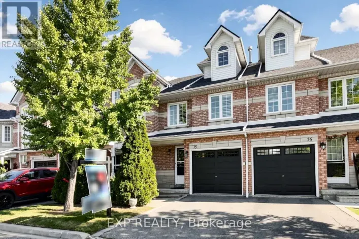 Row / Townhouse for sale: 35 - 455 APACHE COURT, Mississauga
