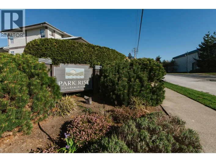 35 689 PARK ROAD, Gibsons
