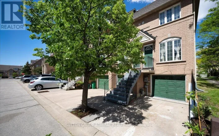 35 - 75 STRATHAVEN DRIVE, Mississauga