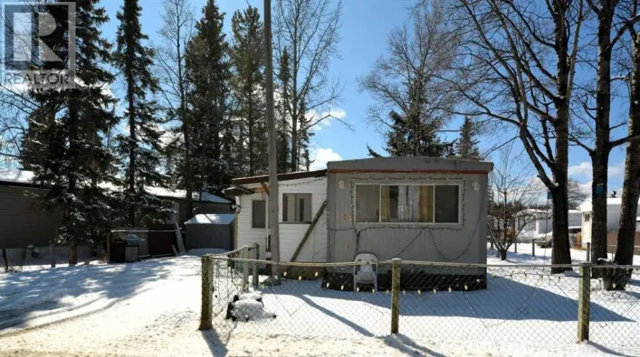 35, 810 56 Street, Edson