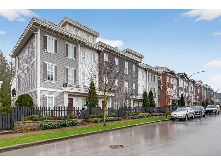 35 8370 202B STREET, Langley