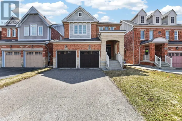 35 AMBERWING LANDING, Bradford West Gwillimbury