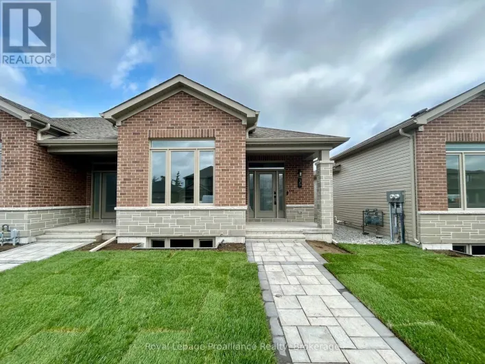 35 ATHABASKA DRIVE, Belleville