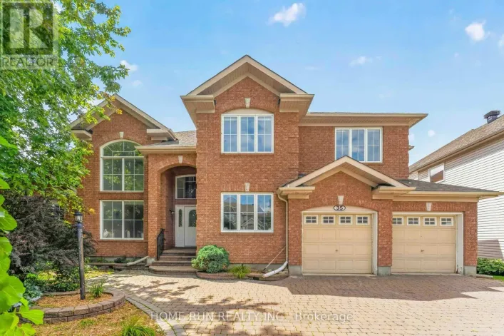 35 BLACKSHIRE CIRCLE, Ottawa