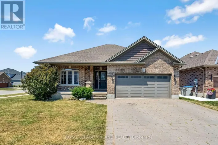 35 CASSIE CRESCENT, Strathroy-Caradoc