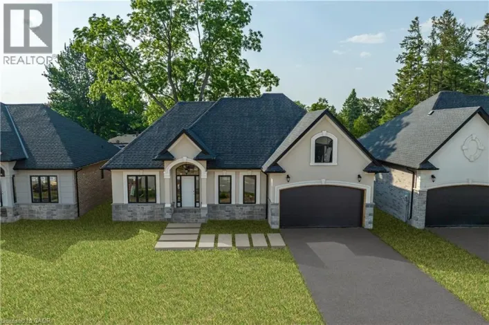 35 CESAR Place, Ancaster