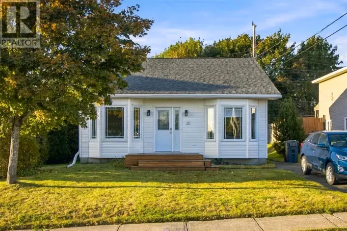 House for sale: 35 Ellesmere Avenue, Paradise