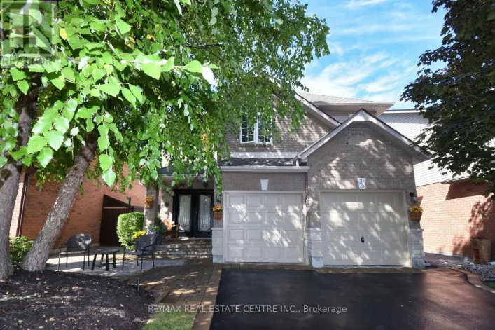 35 ERINGATE DRIVE, Hamilton