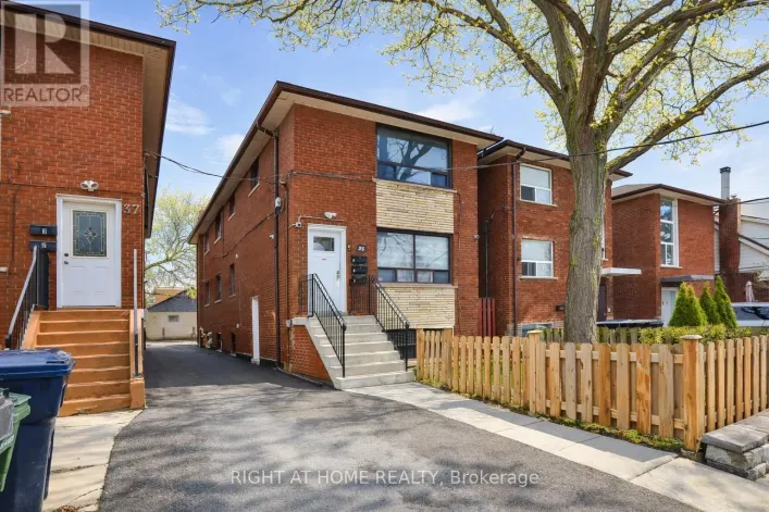 35 FIFTEENTH STREET, Toronto
