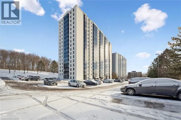 35 GREEN VALLEY Drive Unit# 1510, Kitchener