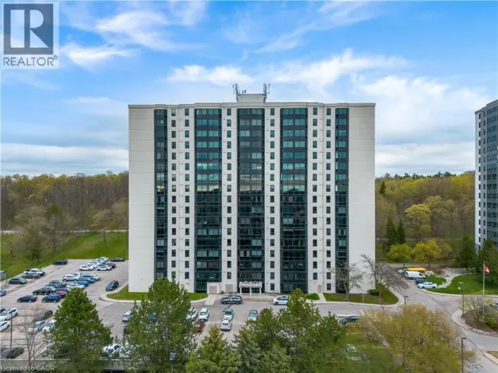 35 GREEN VALLEY Drive Unit# 502, Kitchener