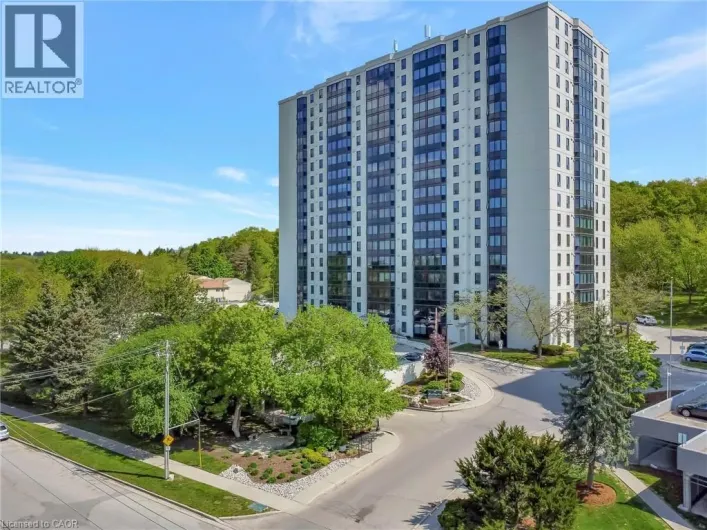 35 GREEN VALLEY Drive Unit# 902, Kitchener