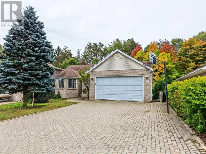 35 JANEY AVENUE, North Bay