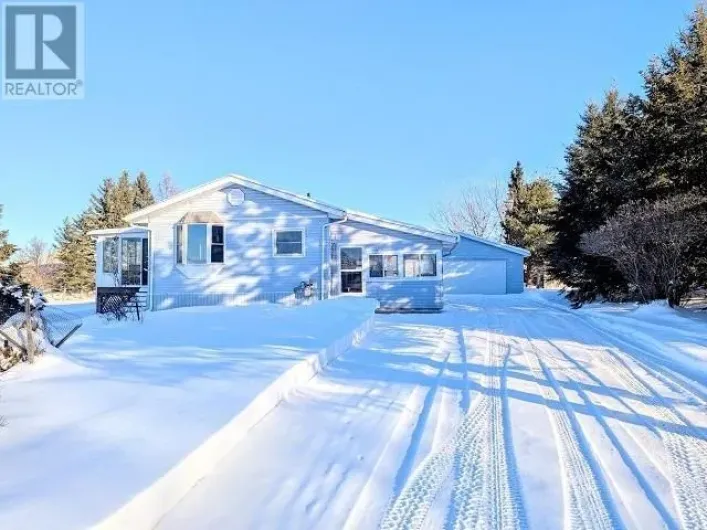 35 Keith AVE, Dryden