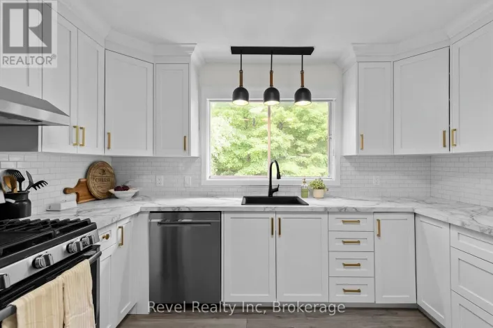 35 MACKLAIM DRIVE, Parry Sound