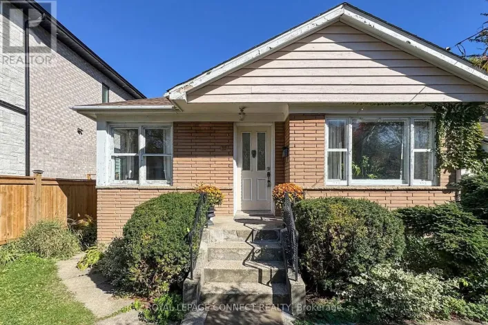 35 MUIR DRIVE, Toronto