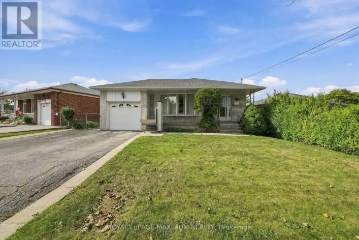 35 NORFIELD CRESCENT, Toronto