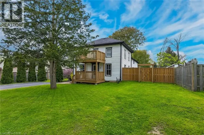 35 OTTAWA Street S, Cayuga