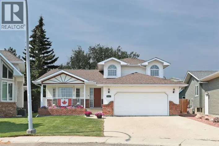 35 Parkland Close E, Brooks