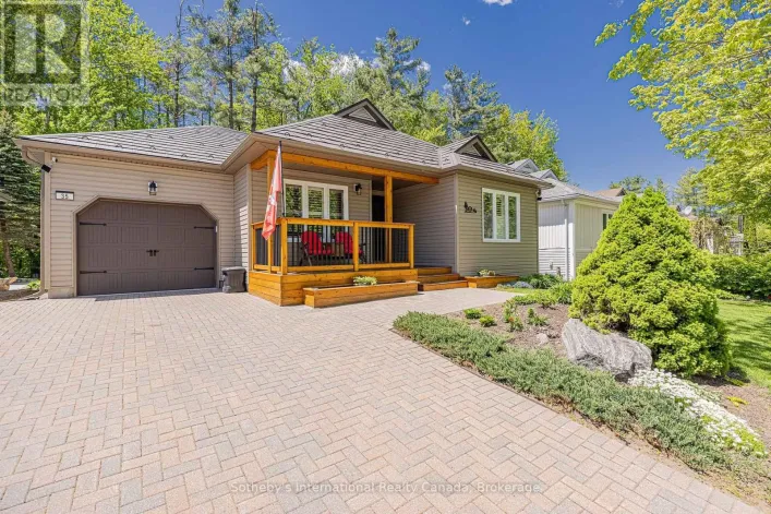 35 PINERIDGE GATE, Gravenhurst)