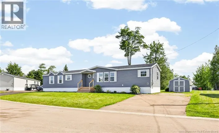 House for sale: 35 Richibuctou, Dieppe